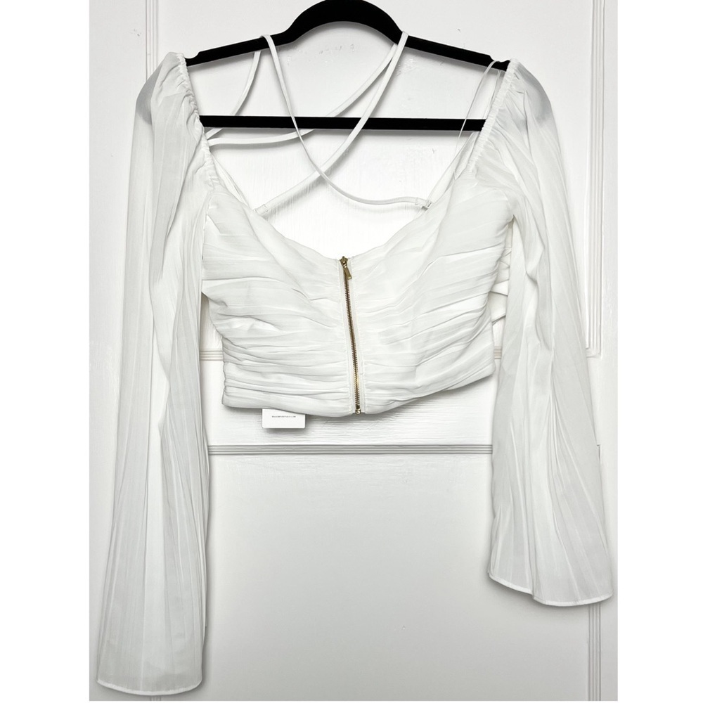 Nwt Boskemper Pleated Chiffon Faux Wrap One Shoulder Long Bell Sleeve Crop Top L — image 5 of 6